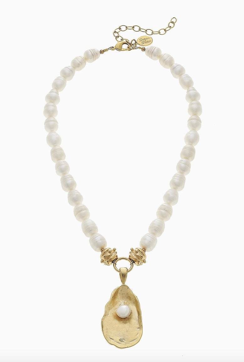 Handcast Gold Oyster with Handset Genuine Freshwater Pearl On Genuine Freshwater Pearl Necklace
