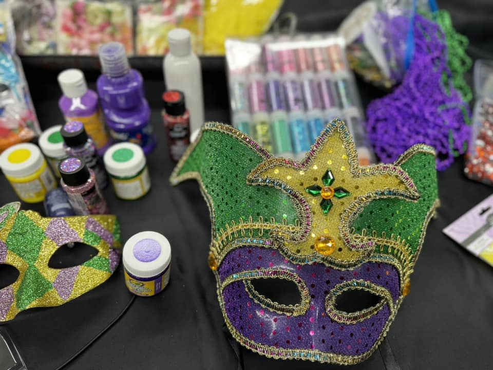 Mardi Gras Mask Fun 💜💚💛